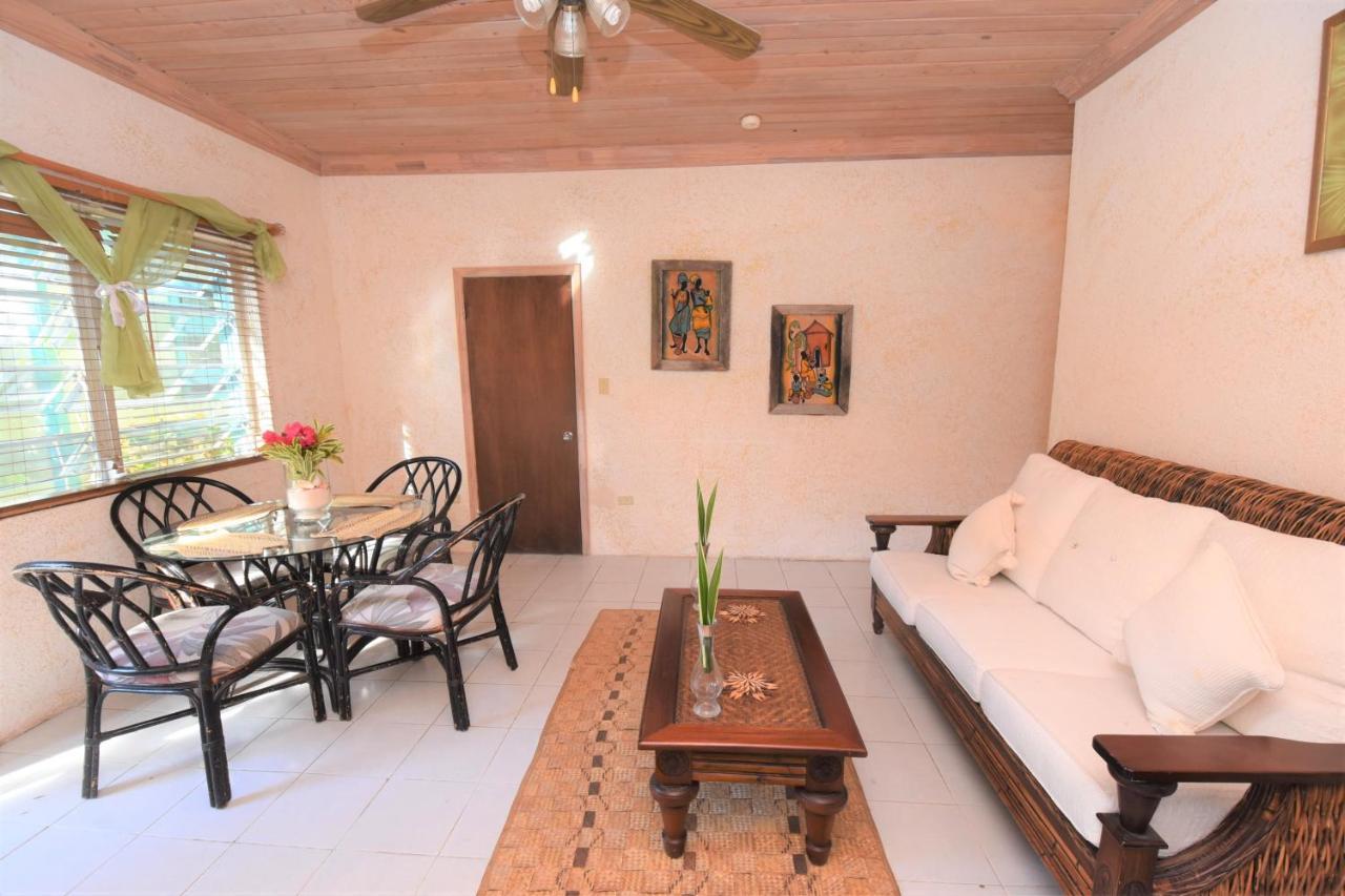 The Sugar Apple Lodging Dunmore Town Екстериор снимка