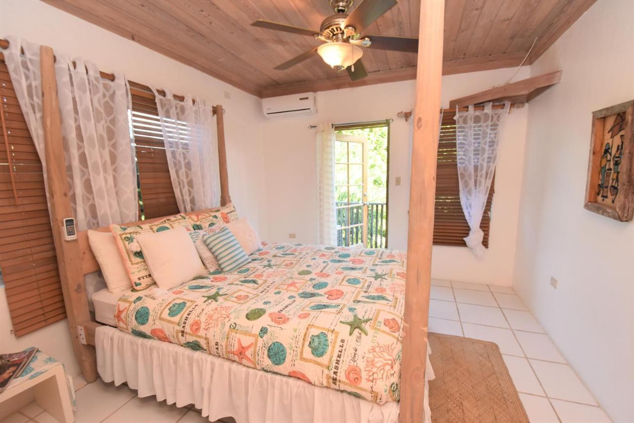 The Sugar Apple Lodging Dunmore Town Екстериор снимка