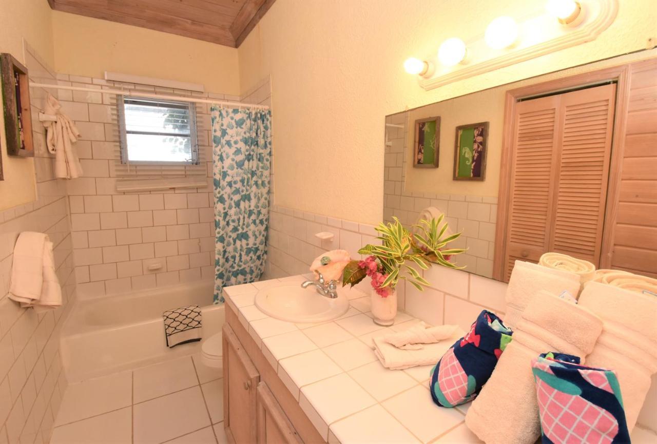 The Sugar Apple Lodging Dunmore Town Екстериор снимка