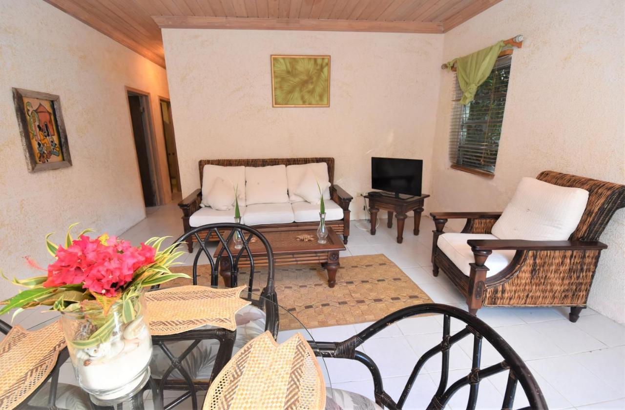 The Sugar Apple Lodging Dunmore Town Екстериор снимка